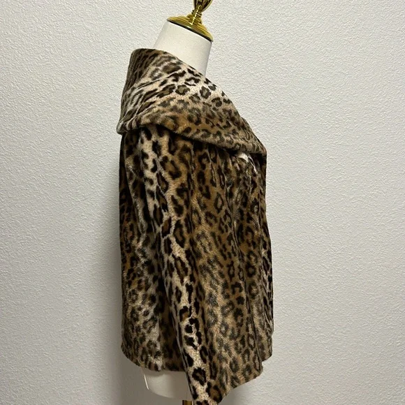 Cheetah Jacket - Picture 2 of 6